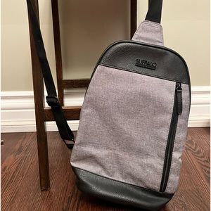 Buffalo/David Bitton Crossbody Grey/Black backpack